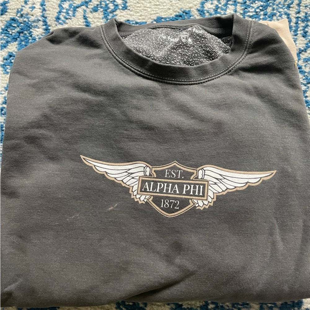 Hangloose hut Alpha Phi sweatshirt